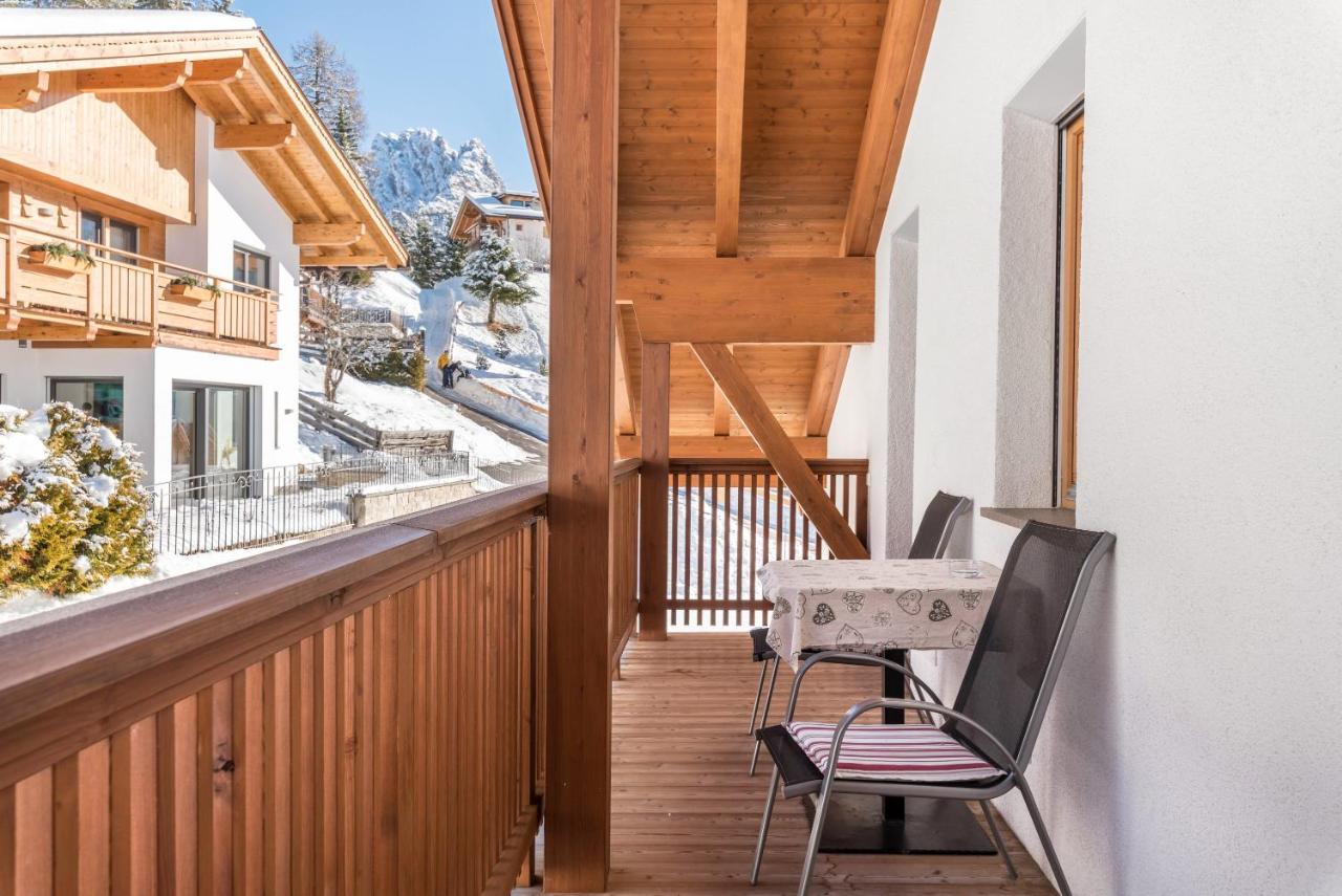 Villa Solinda App Rossini Selva di Val Gardena Bagian luar foto