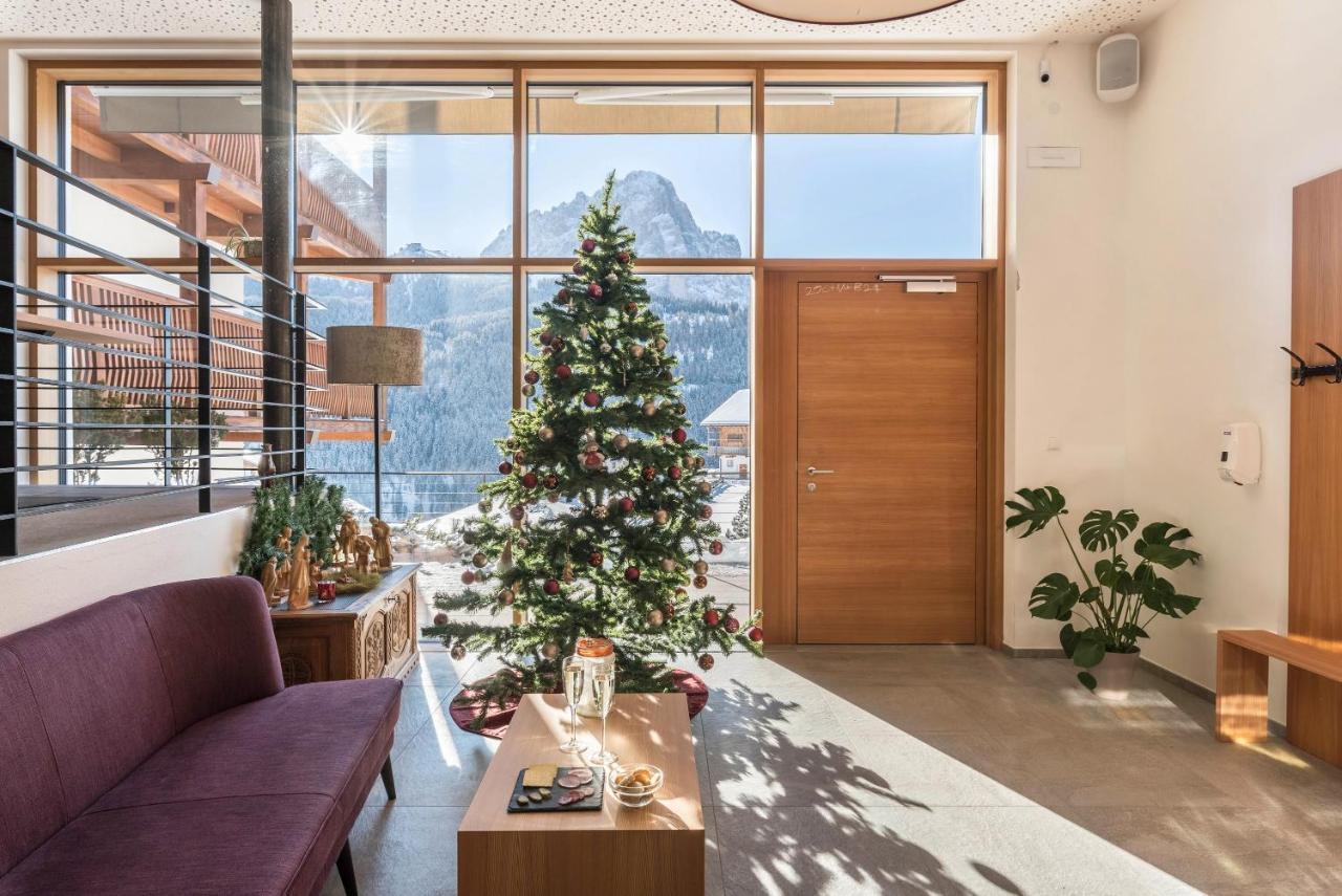 Villa Solinda App Rossini Selva di Val Gardena Bagian luar foto